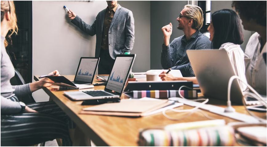 Como nosso serviço de criação de sites pode ajudar grandes empresas a melhorar suas vendas?
